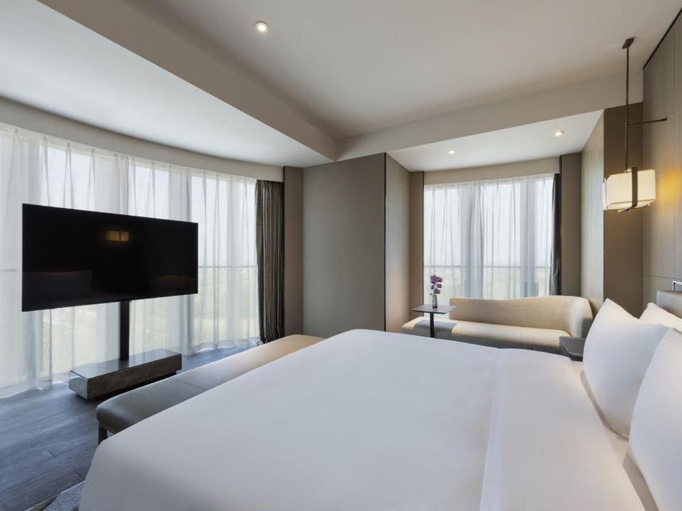Grand Mercure Shanghai Lingang Экстерьер фото